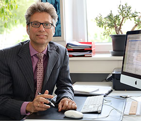 Dr. Tobias Schmitz